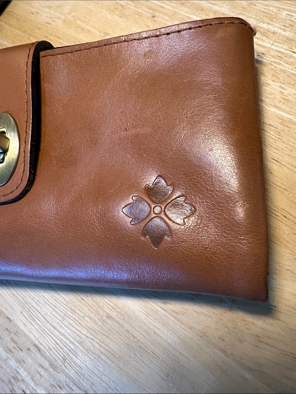 Patricia Nash Cognac Brown Leather Wristlet Wallet with Brass Accent - Picture 3 of 16